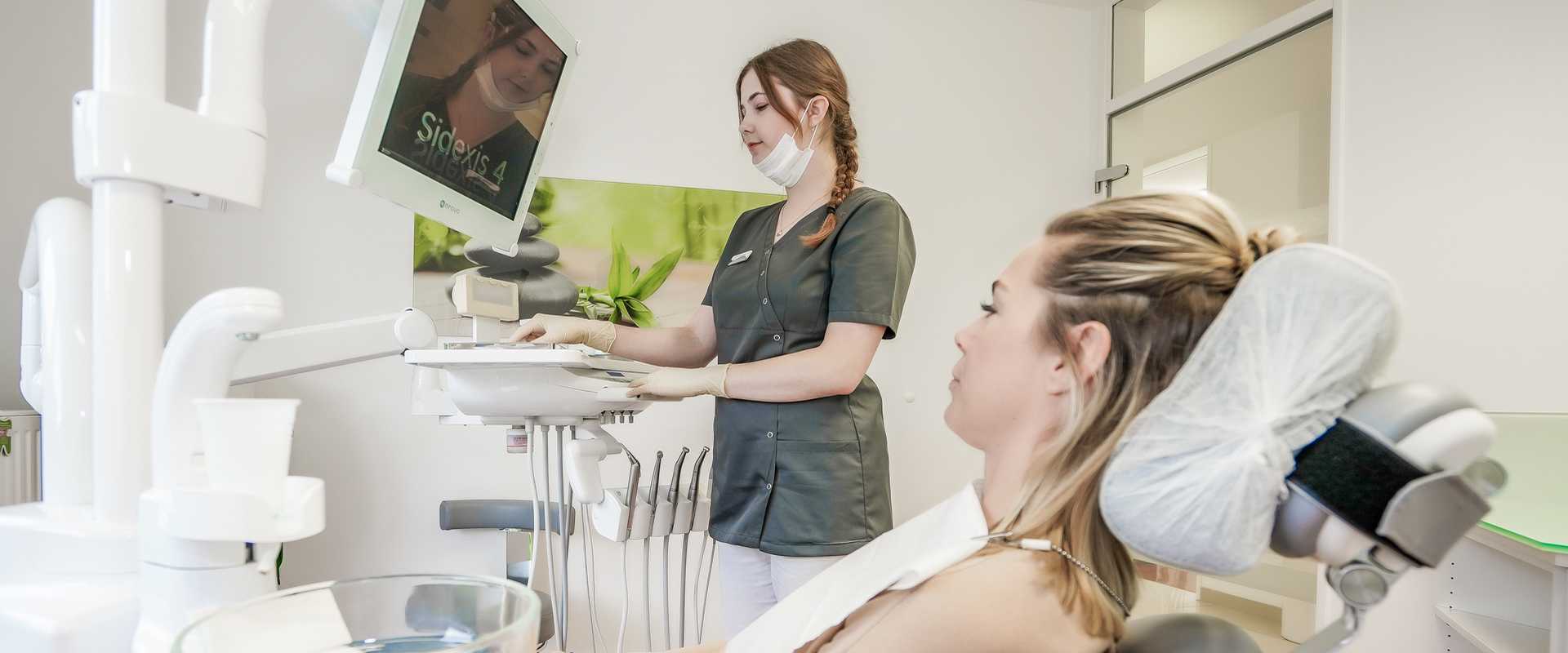 moderne Behandlungseinheiten bei Dr. Stefaniak-Brzuchalski, Zahnärztin und Implantologin in Bremen